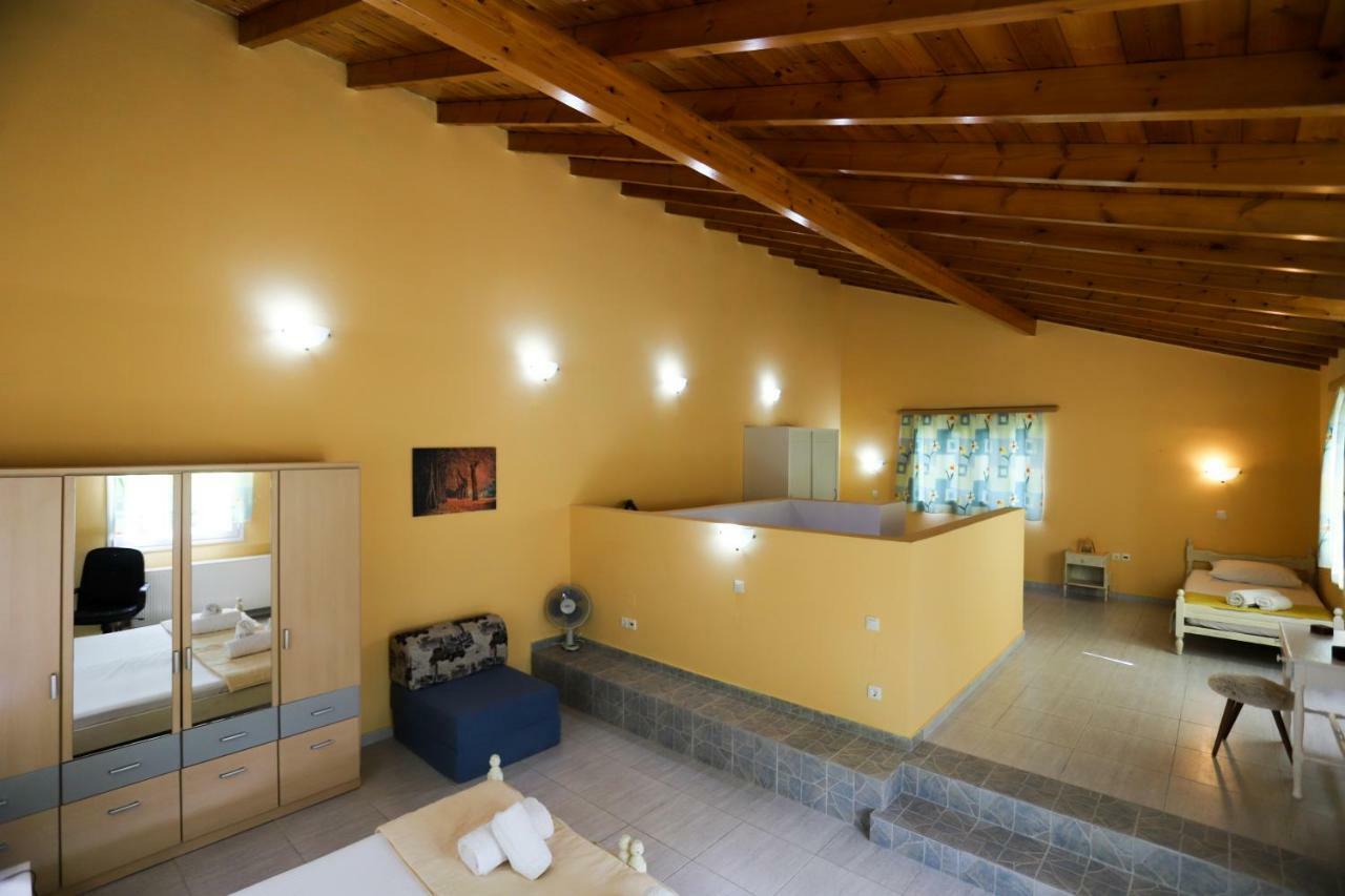 George's Sweet N' Cozy Maisonette In Corfu Appartement
