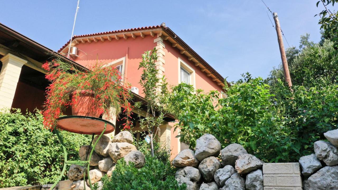 George's Sweet N' Cozy Maisonette In Corfu